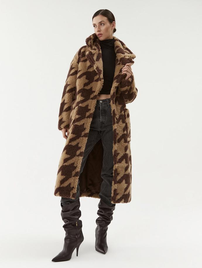 United Colors of Benetton, 4 999 Kč