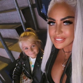 Růžičková je kočka. 