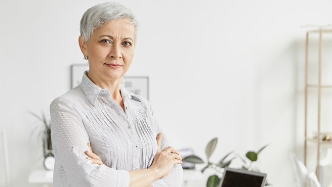 PORADNA: Dcera si vzala pěkného prevíta, bojím se, že přijdu o ni i vnoučata. Dělejte, že její muž neexistuje, radí koučka