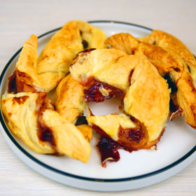 Nakonec se vše podařilo podle plánu a Hana Džurbanová svým hostům nachystala hned několik lahodných chodů.