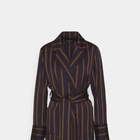 Sako s vázačkou, Banana Republic, 3 990 Kč