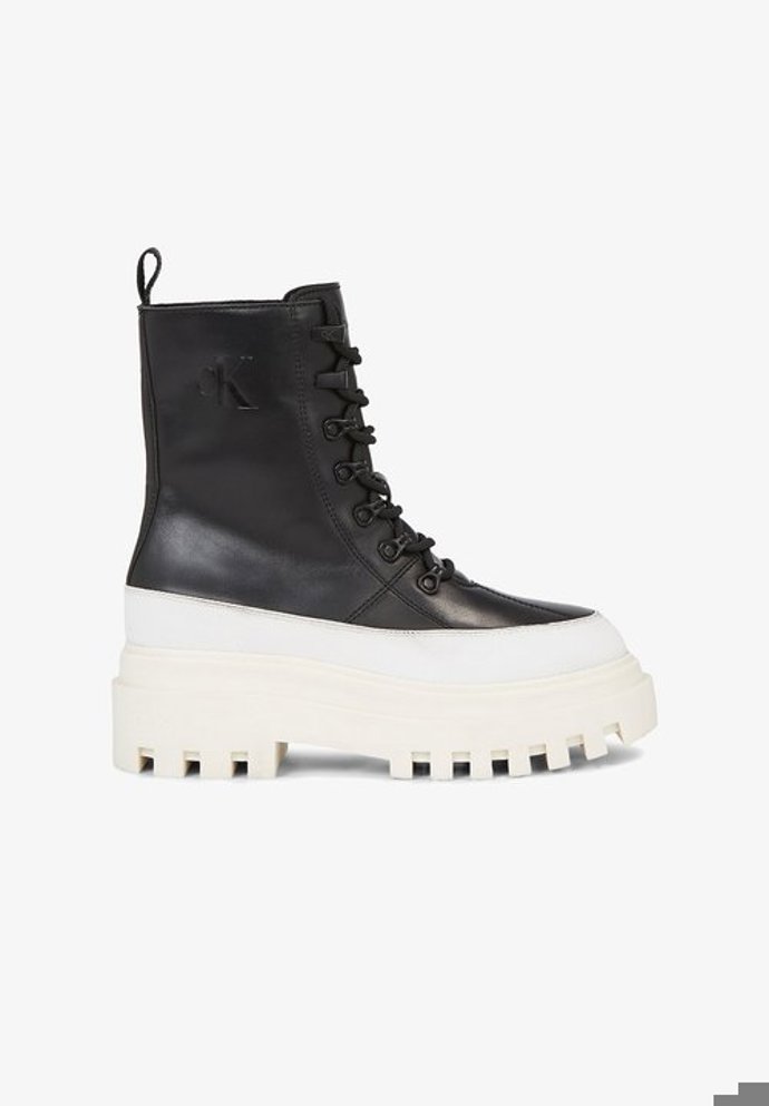 Calvin Klein, 4 290 Kč