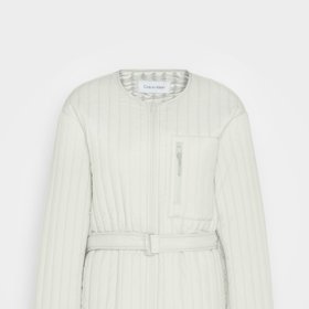 Vertikálně prošívaná bunda, Calvin Klein, 6 290 Kč