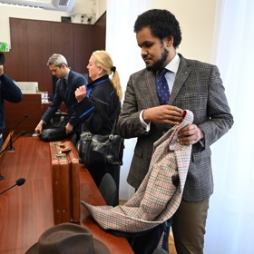 Dominik Feri u soudu.