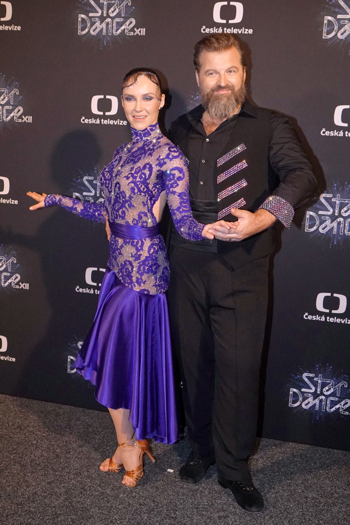 Adriana Mašková už si ve StarDance vyzkoušela také supermoderní wet look.
