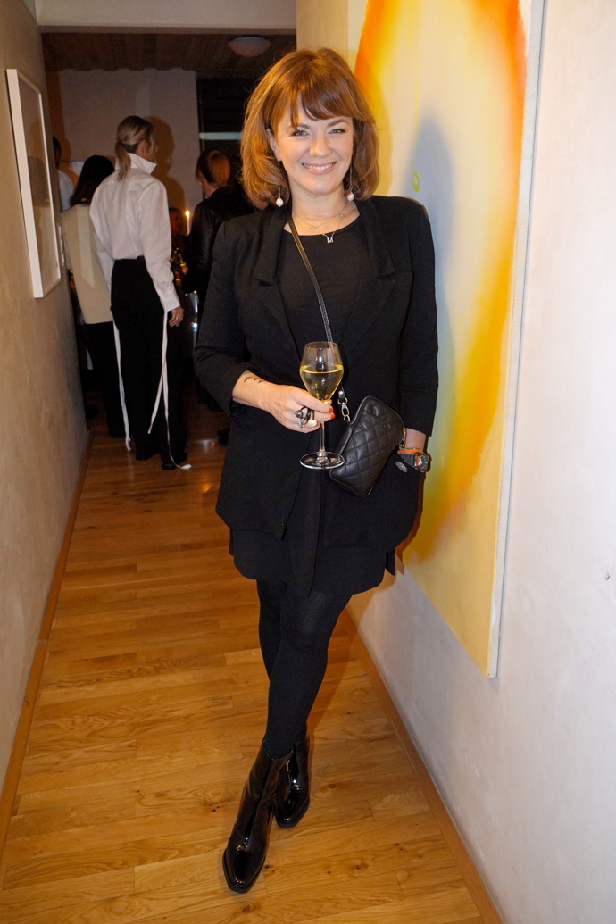 Zpěvačka Marta Jandová v celočerném outfitu doslova září.