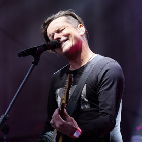 Michal Malátný je lídr Chinaski.