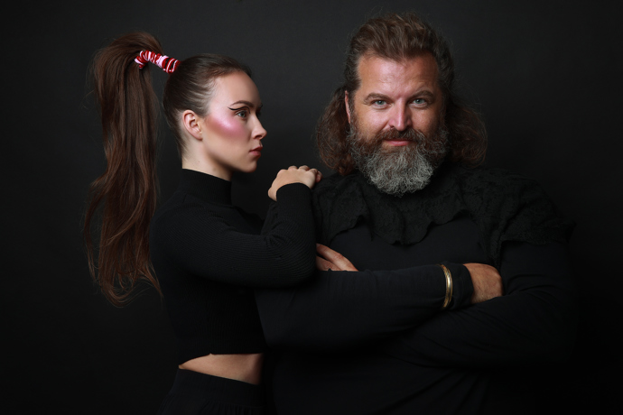 Josef Maršálek nafotil sérii exkluzivních fotografií se svou taneční partnerkou Adrianou Maškovou.