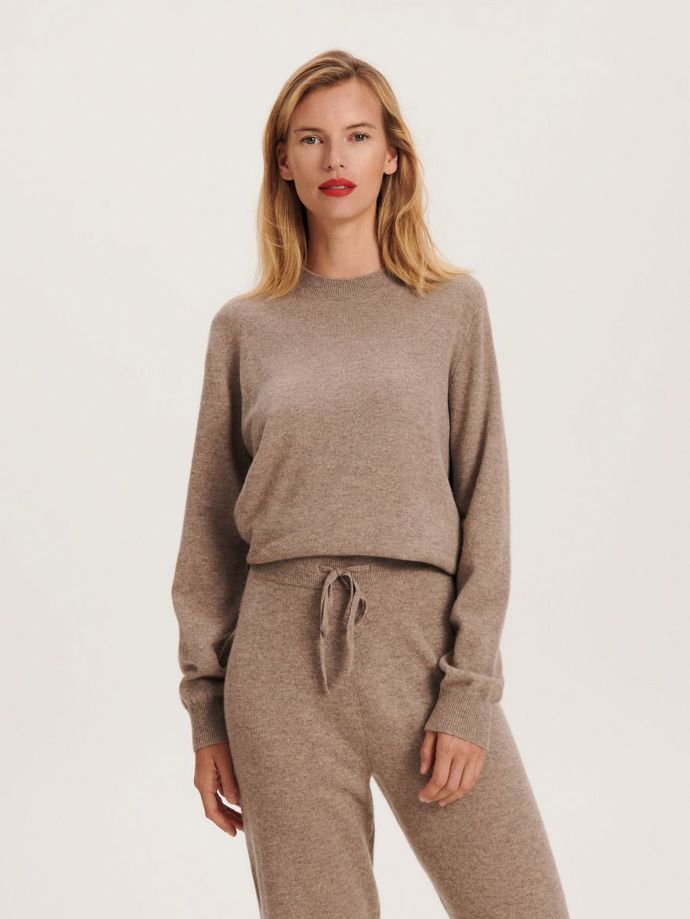 Kašmírový set, Reserved, svetr, 2 399 Kč, kalhoty, 2 199 Kč