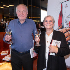 Marta Vančurová a Luděk Sobota si spolu zahráli v kultovní komedii Jáchyme, hoď ho do stroje!