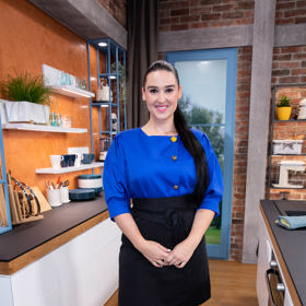 Besky si vaření v přímém přenosu užívá.