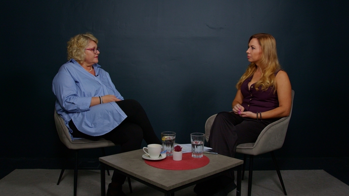 Hana Ulmanová ale bojuje. Odmítla paliativní tým a čelí zákeřné nemoci všemi dostupnými prostředky. Díky tomu je i rok a půl po vyřčení diagnózy stále naživu.