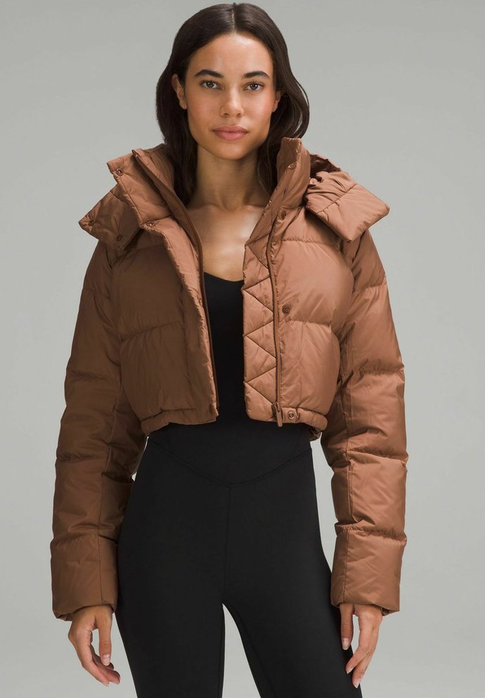 Crop bunda Lululemon, 3 390 Kč