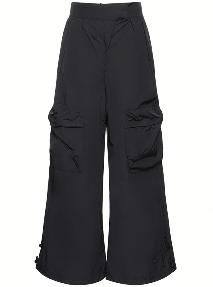 Černé sportovní kapsáče, Nike, 2 950 Kč