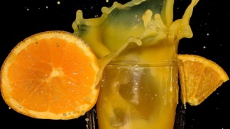 Bizarní historie oblíbené žluté limonády: Nápoj "ze zbytků" vymyslel příznivce nacistů Max Keith