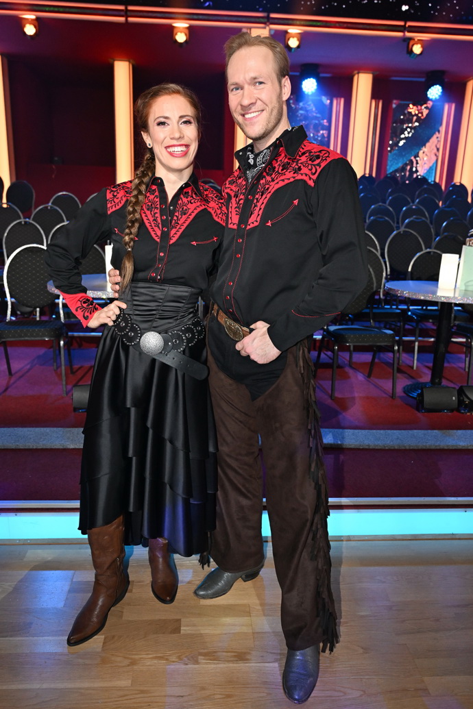 Eva Adamczyková a Jakub Mazůch zatím ve StarDance zůstávají.