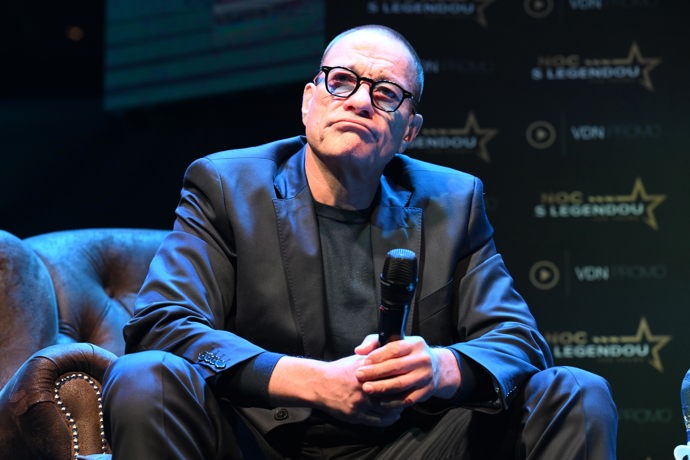 Jean-Claude van Damme se podělil o svůj příběh na Noci s legendou v pražském Sasazu.