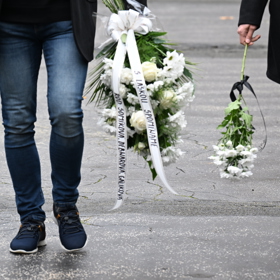 Lidé přišli dát poslední sbohem slavnému gólmanovi Romanu Čechmánkovi.