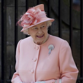 ...i na svatbě vnučky Zary s Mikem Tindallem o dva roky později.