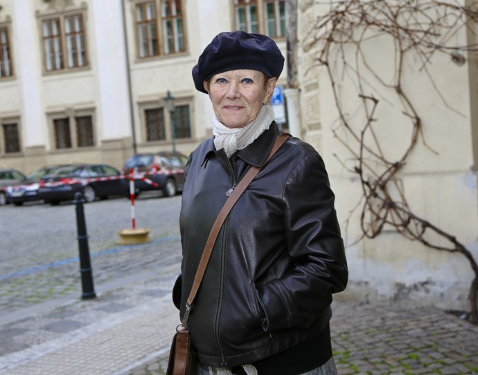 Ve věku 86 let zemřela herečka Zdena Hadrbolcová, představitelka pekařky Růženky ze seriálu Ulice a dalších nezapomenutelných rolí.