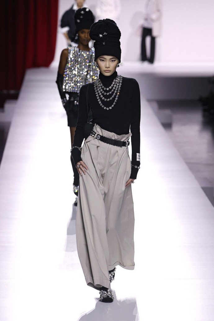 Moschino SS 2024