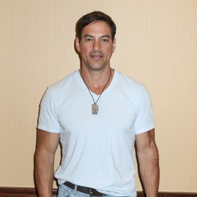 Tyler Christopher měl srdeční příhodu.