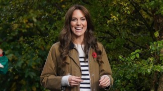 Kate Middleton oblékla outfit jako stvořený do podzimních plískanic: Vévodila mu nepromokavá a přitom šik bunda