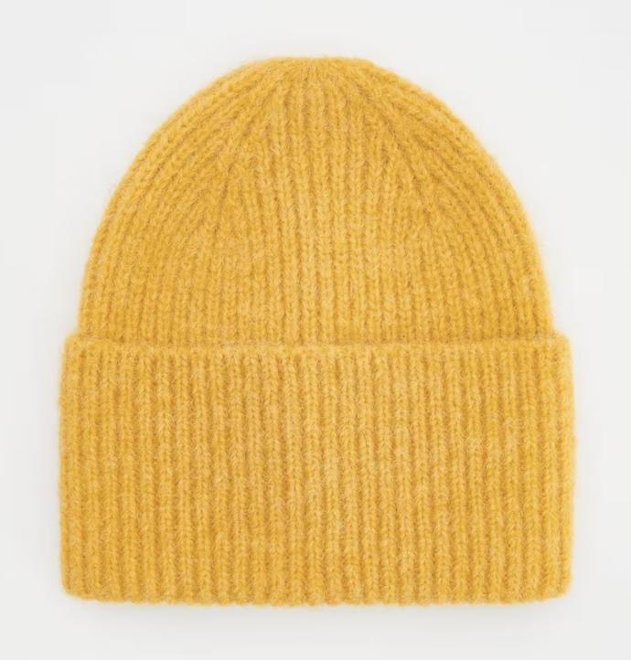 Čepice, Reserved, 359 Kč, k dispozici ve více barevných provedeních.