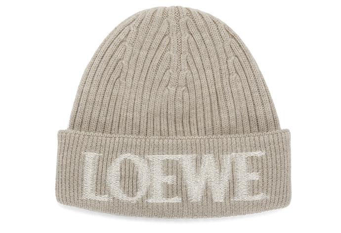 Vlněná čepice, Loewe, 250 euro