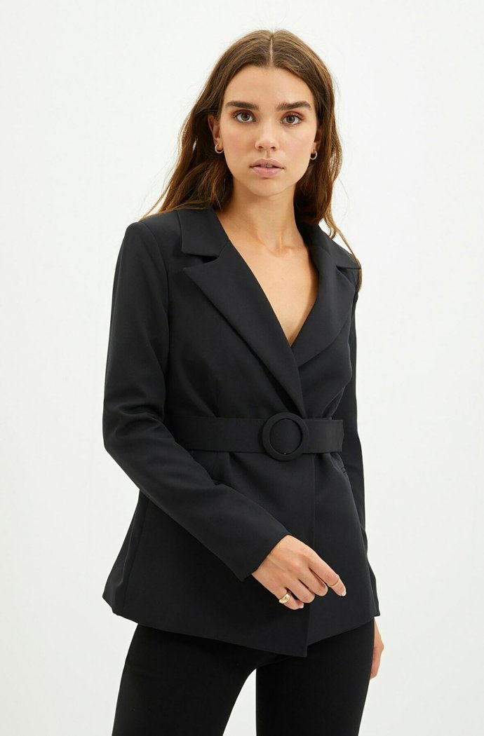 Elegantní sako s páskem s kulatou sponou, Trendyol, 1 199 Kč