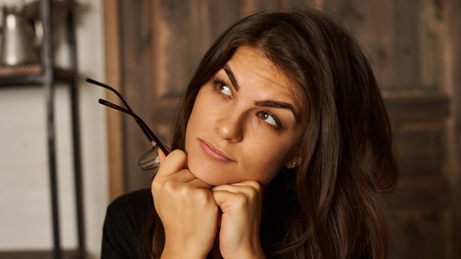 Alena (35): Záhadný muž u ohně mi věštil budoucnost. Nechápu, jak mohl všechno vědět