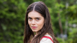 Adamovou vyvolenou je vesnická dívka Liduška (Leona Skleničková).