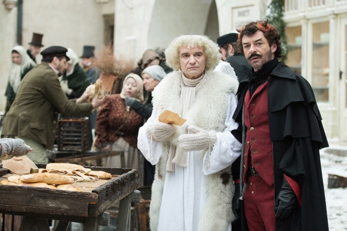 Ivan Trojan jako anděl Petronel a Jiří Dvořák jako čert Uriáš.