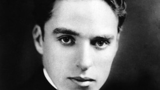 Komik Charlie Chaplin: Měl čtyři ženy, poslední Oona mu porodila osm dětí