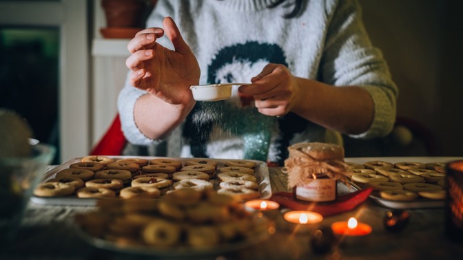 Tři znamení zvěrokruhu, která milují pečení vánočního cukroví
