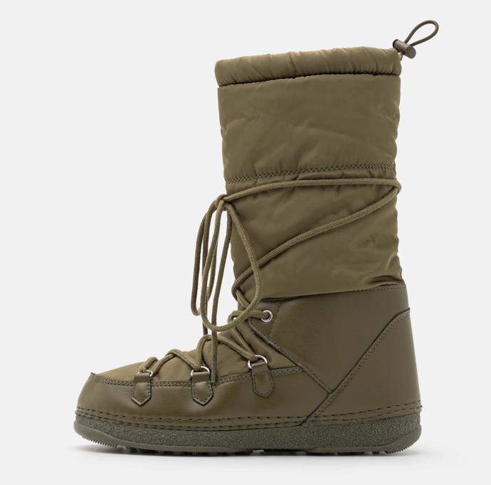 Boty Moon Boot inspirovaly i sněhule značky Even & Odd za 1 490 Kč.