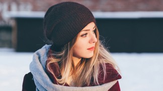 Pavlína (27): Před pár dny jsem se seznámila s prima klukem. Váhám, jestli ho mám pozvat na Štědrý den k rodičům