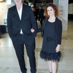 Barva vlasů Lucie Šoralové se měnila v závislosti na tom, jakou barvu používala. Aktuálně se barví hennou.