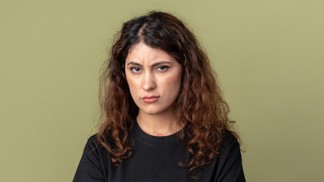 Lucie (35): Tchyně nám dala čtvrt milionu na dům. Kdybych věděla, co za to bude chtít, nevzala bych si od ní ani korunu