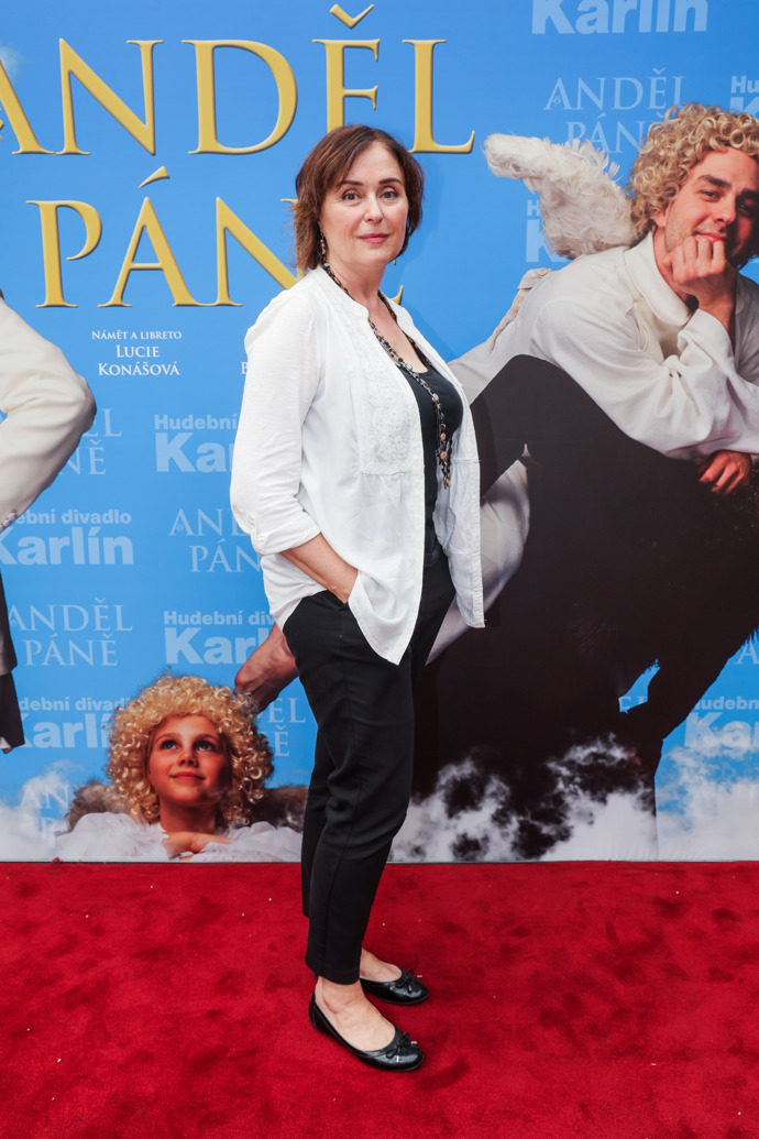 Lucie Konášová stála společně s Ondřejem Brzobohatým také za převodem pohádky Anděl Páně na muzikálová prkna.