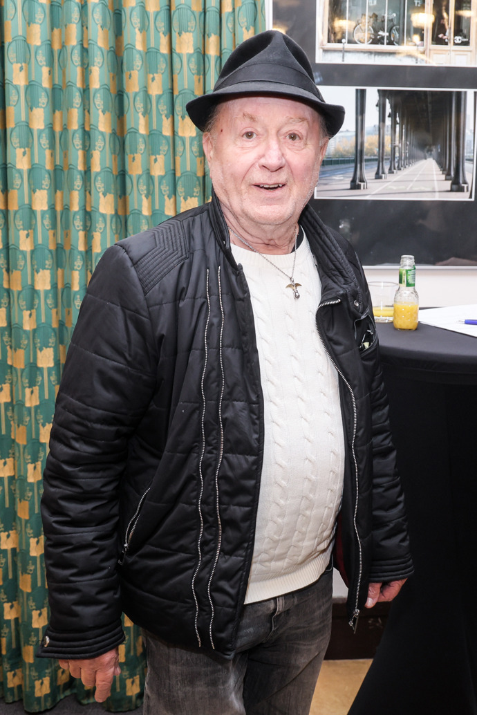 Petr Janda má 81 let a jeho kapela Olympic letos slaví šedesátiny - to si žádá oslavu.