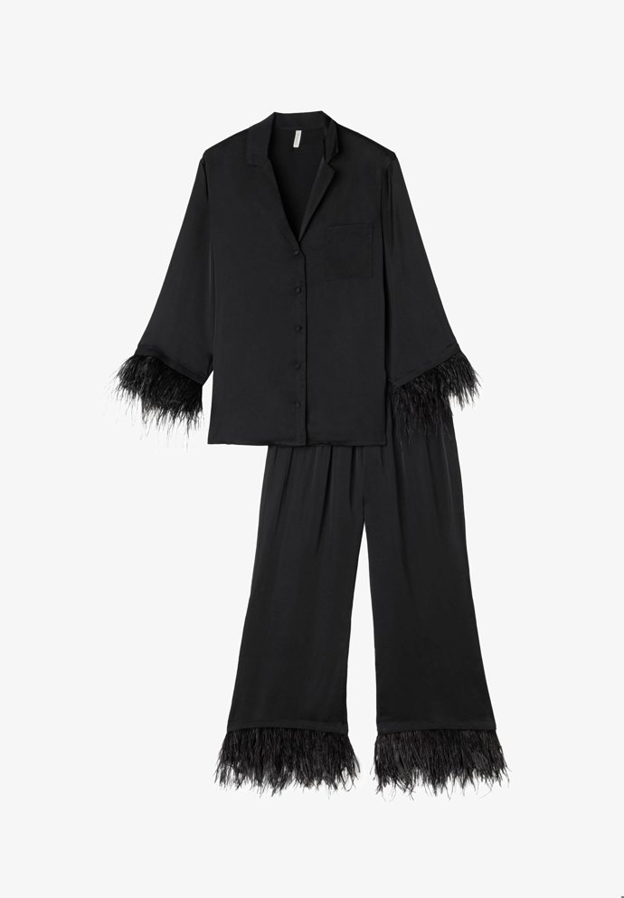 Kompletní set zdobený peřím, Intimissimi, 4 899 Kč.