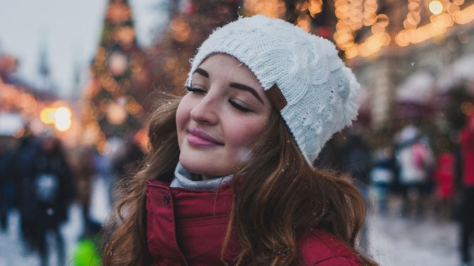 Tři znamení zvěrokruhu, která milují vánoční trhy