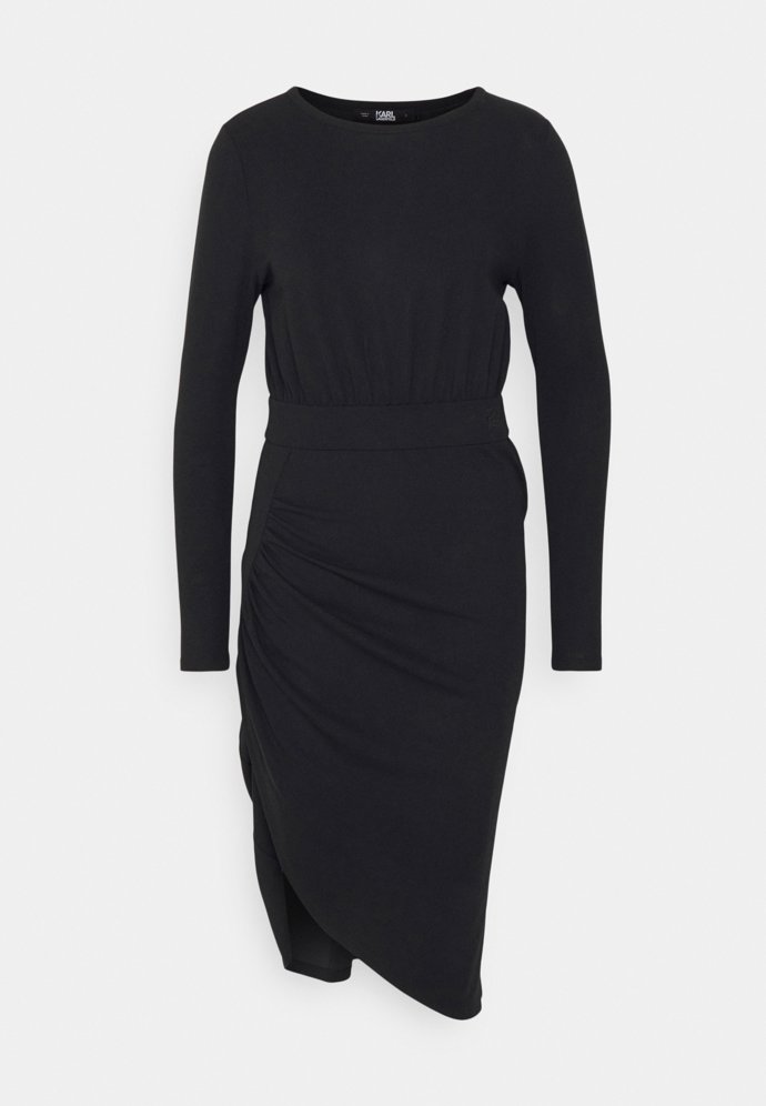 Zvýrazněná pasová linie a bohatší spodní díl, to jsou malé černé značky Karl Lagerfeld, 5 790 Kč