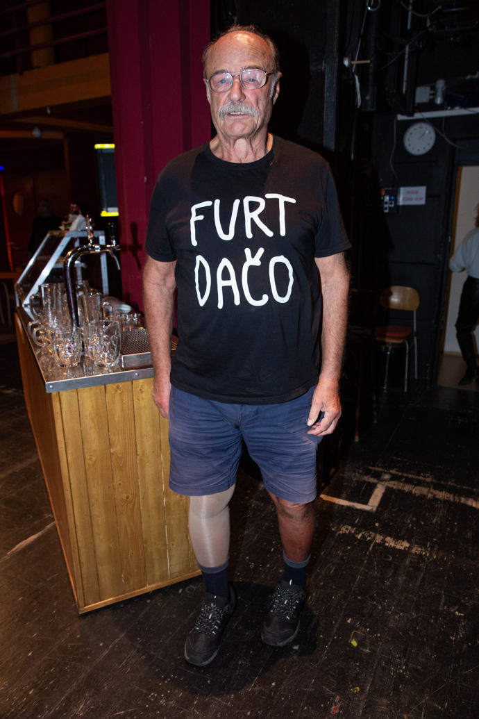 Herec tvrdí, že názor módní policie ho pranic nezajímá.