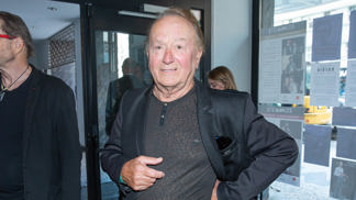 Petr Janda prozradil, jak se po osmdesátce udržuje v kondici: Třikrát týdně hraju tenis, před koncertem nevečeřím