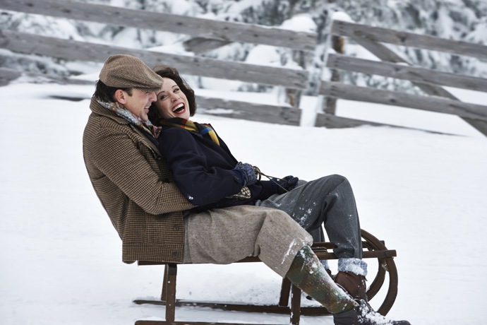 V některých dialozích byly použity doslovné citace z životopisu Lídy Baarové.
