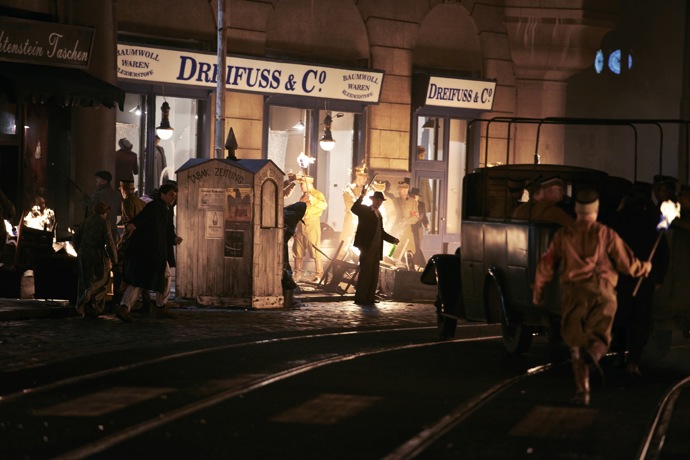 Film Lída Baarová se v Německu dočkal značné kritiky. Prý opomíjel nacistické zločiny. 