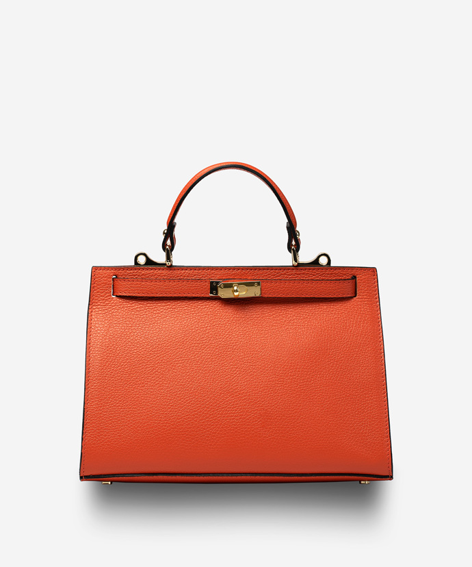 Notnou dávku inspirace od Hermès nezapře ani kožená kabelka české značky Loro Oro. Nutno jí ale připsat body za kvalitní zpracování i materiál. (Cena 3 560 Kč)