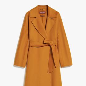 Luxusní kašmírový zavinovací plášť patří k ikonám v nabídce značky Max Mara. (16 940 Kč)